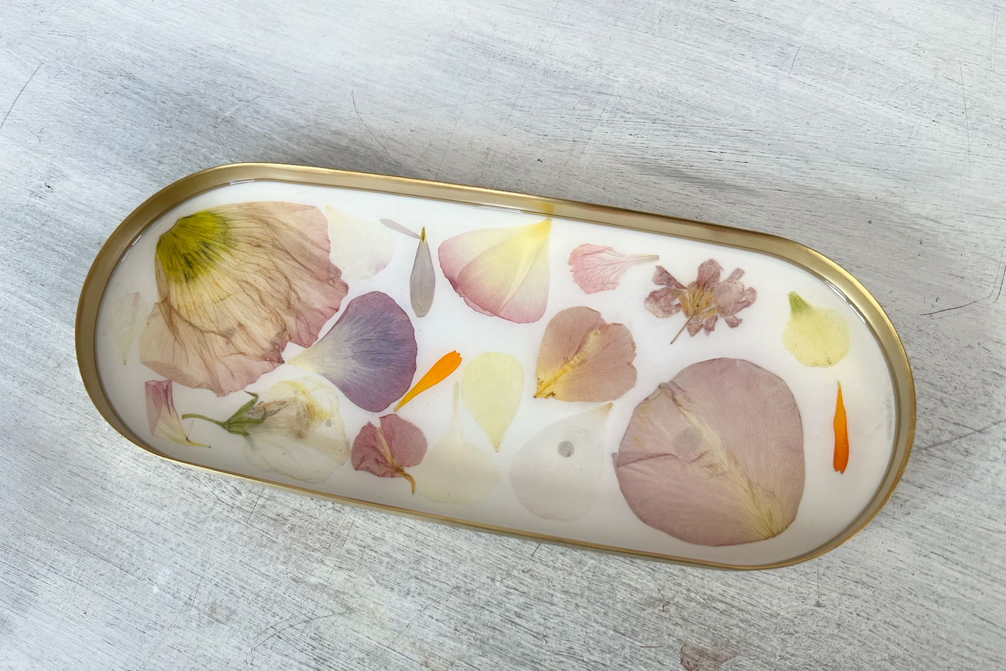 CUSTOM GOLD OVAL TRAY